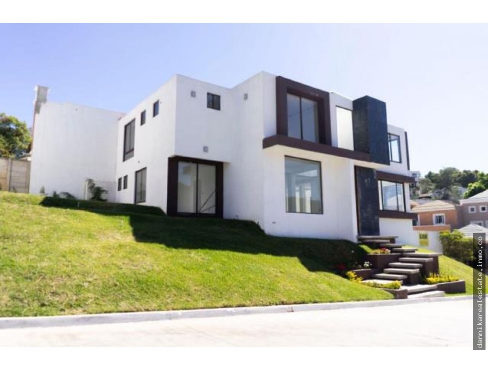 Venta de moderna y linda casa de 4 dorms. en Km 20.5, La Foresta - DKZ ...