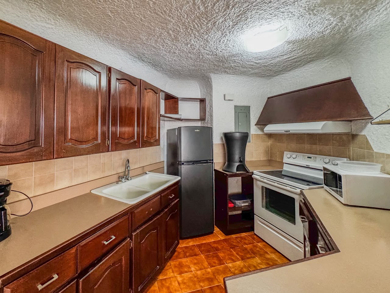 VENTA DE CÉNTRICO APARTAMENTO – EL FERROL, ZONA 15 - Image 1