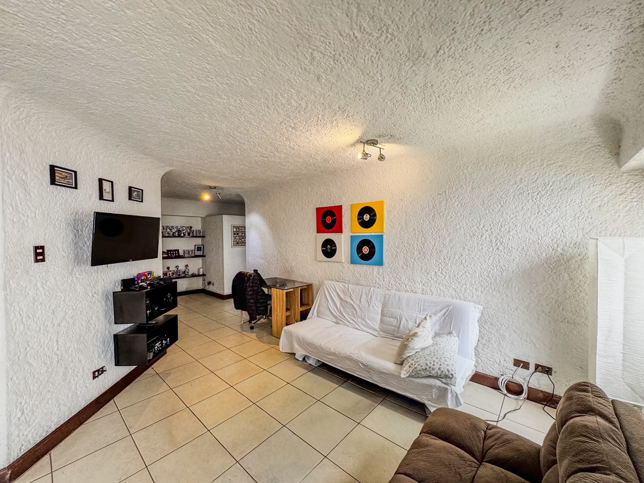 VENTA DE CÉNTRICO APARTAMENTO – EL FERROL, ZONA 15 - Miniatura 2