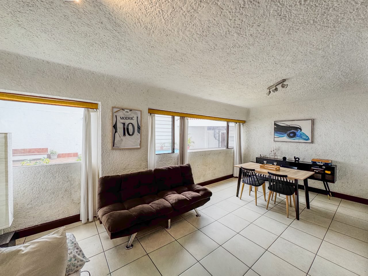 VENTA DE CÉNTRICO APARTAMENTO – EL FERROL, ZONA 15 - Miniatura 3