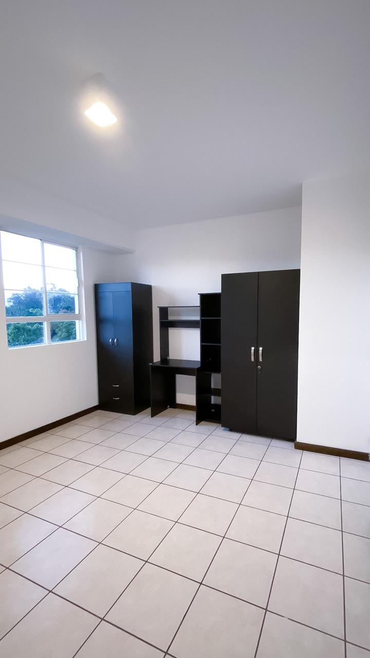 VENTA DE CÓMODO APARTAMENTO – VILLAS DE SAN ISIDRO, ZONA 16 - Miniatura 6