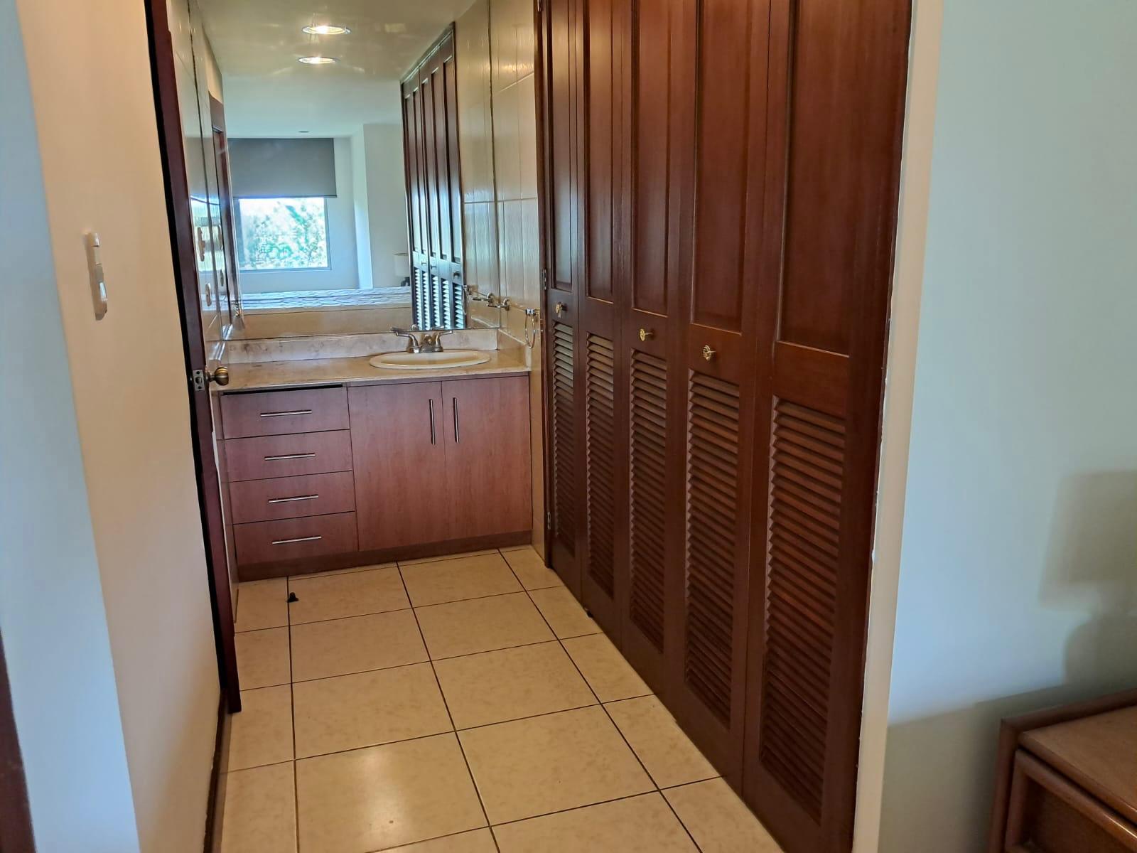 ALQUILER DE CÉNTRICO APARTAMENTO – JARDINES DEL ACUEDUCTO, ZONA 10 - Miniatura 6