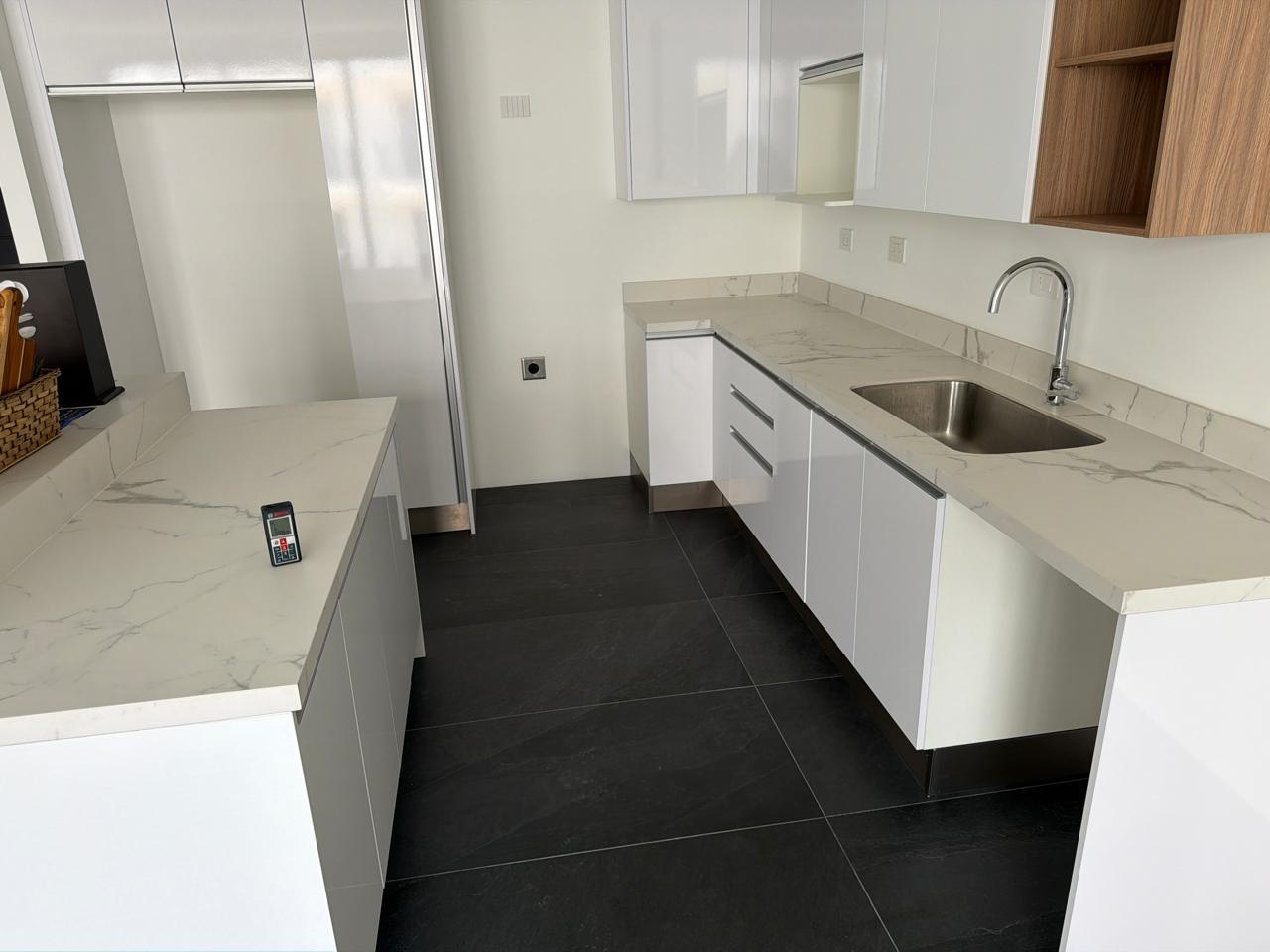 ALQUILER DE HERMOSO APARTAMENTO – NOGALES CAYALÁ, ZONA 16 - Miniatura 4