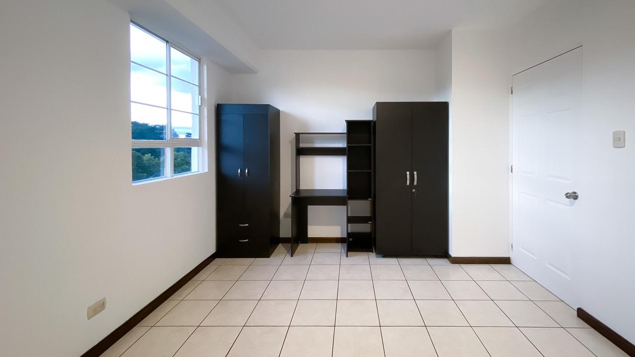 VENTA DE CÓMODO APARTAMENTO – VILLAS DE SAN ISIDRO, ZONA 16 - Miniatura 8