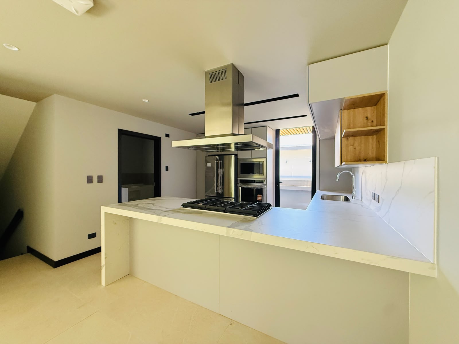 ALQUILER DE HERMOSA CASA PARA ESTRENAR – ARUNA, KM 9 CES - Miniatura 8
