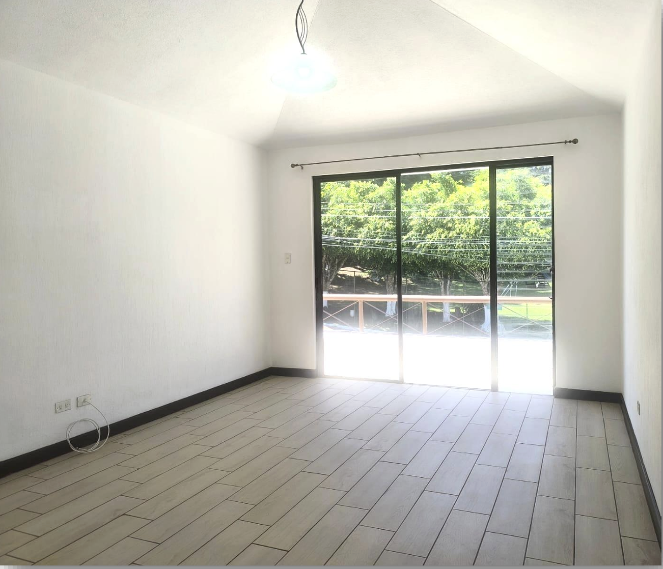 ALQUILER DE HERMOSA CASA – TERRAVISTA, KM 16.5 CES - Miniatura 8