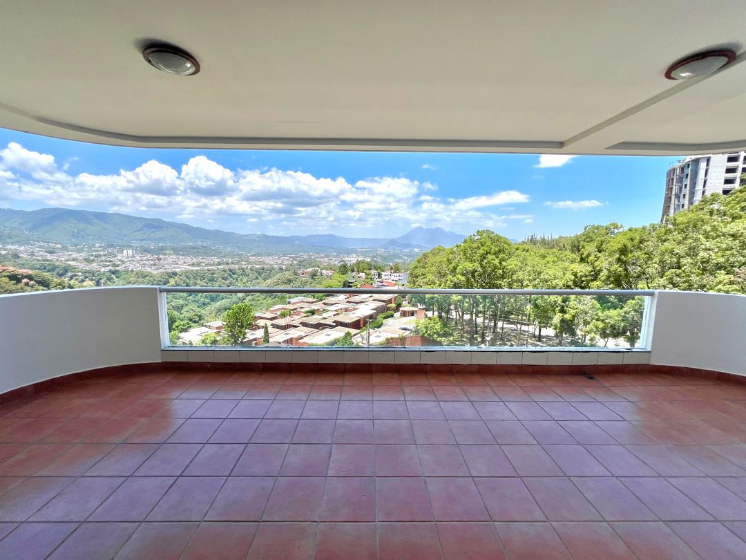ALQUILER DE AMPLIO APARTAMENTO – MARQUÉS DEL VALLE, ZONA 14 - Image 5
