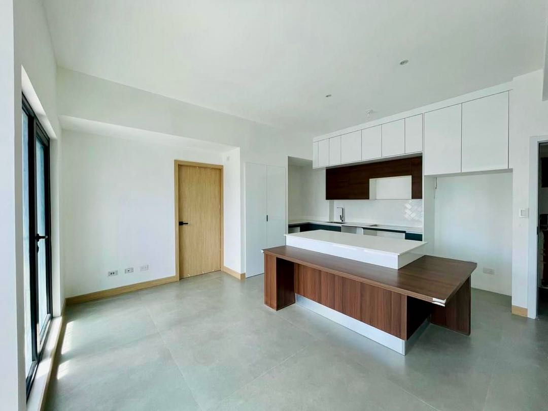 ALQUILER DE MODERNO Y CÉNTRICO APARTAMENTO – BONA 10, ZONA 10 - Image 1