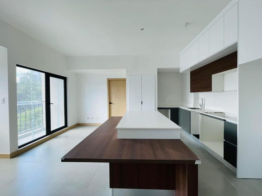 ALQUILER DE MODERNO Y CÉNTRICO APARTAMENTO – BONA 10, ZONA 10 - Image 2