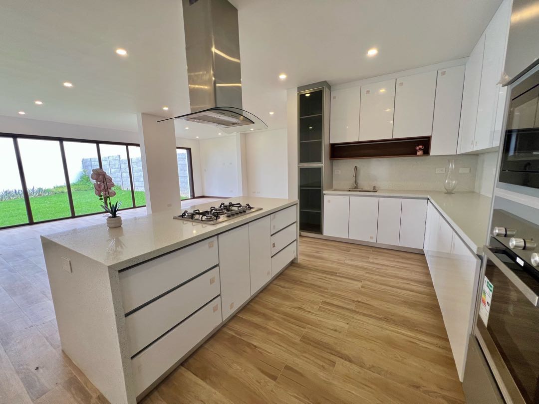 HERMOSA CASA EN VENTA EN KM 16.5 CAES, VILLAS DE ALCALÁ - Miniatura 8