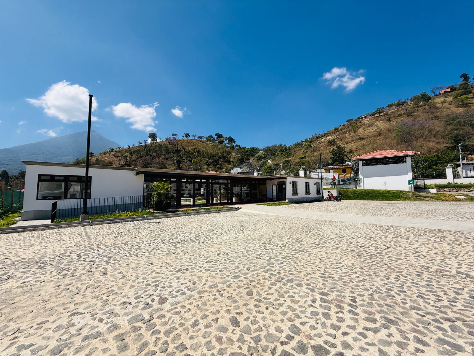 ALQUILER DE LINDA CASA – PASEO SAN LORENZO, ANTIGUA - Image 3