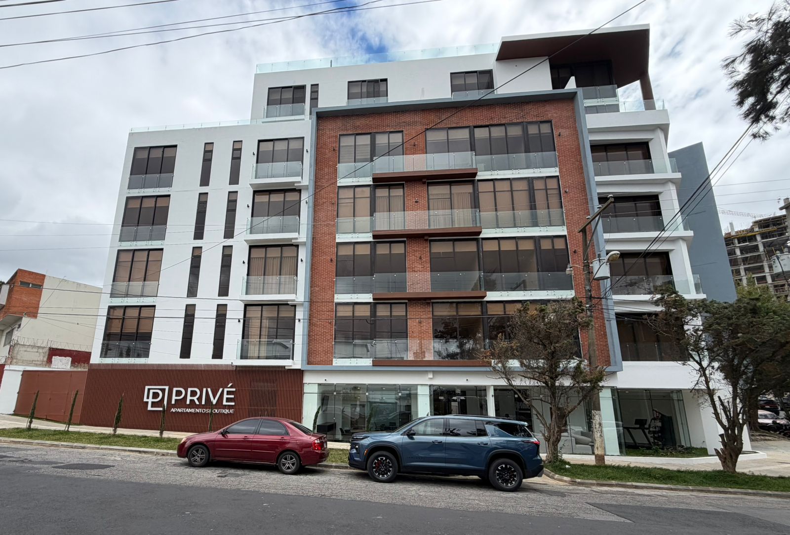 VENTA DE LINDO Y CÉNTRICO APARTAMENTO – PRIVÉ, ZONA 15