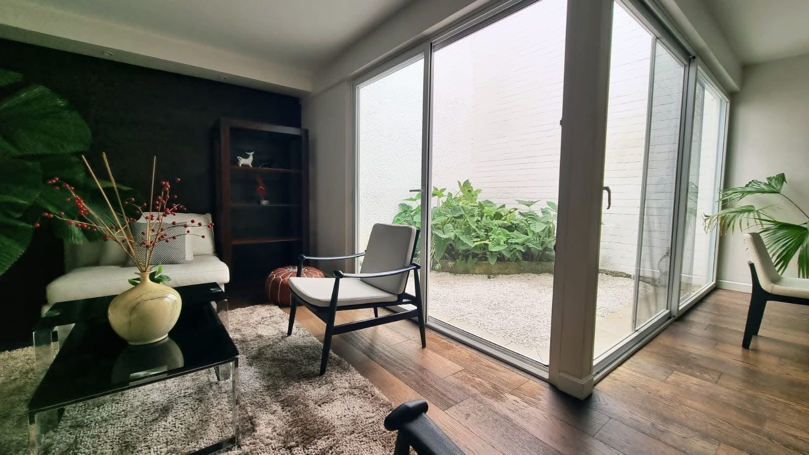 ALQUILER DE HERMOSA CASA AMUEBLADA – ZONA 13