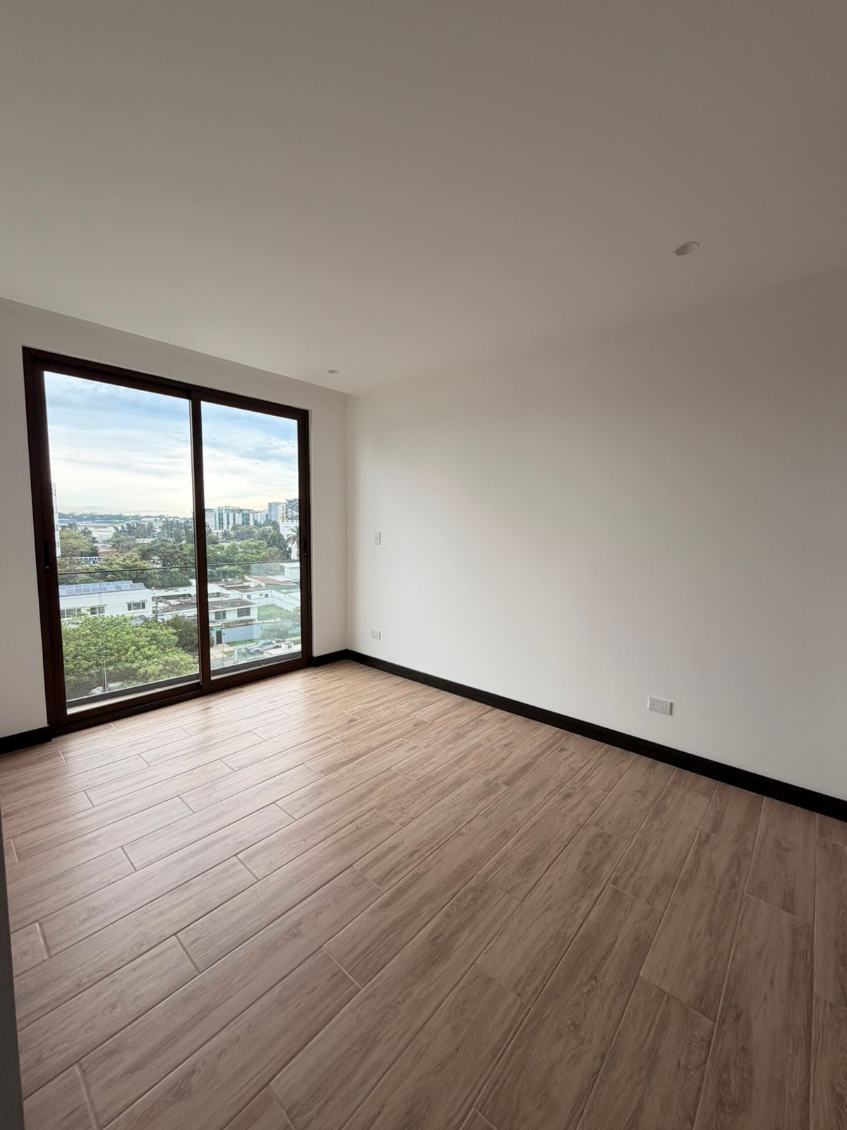 VENTA DE APARTAMENTO PARA ESTRENAR – ABITARE AMÉRICAS, ZONA 13 - Miniatura 2