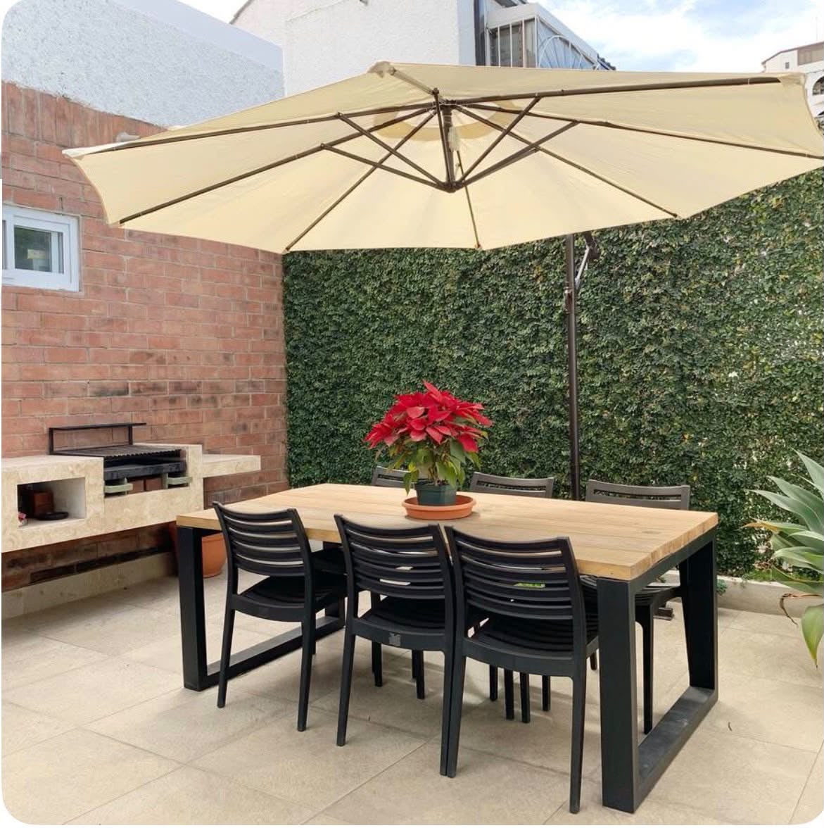 ALQUILER DE HERMOSA CASA AMUEBLADA – ZONA 13 - Image 4