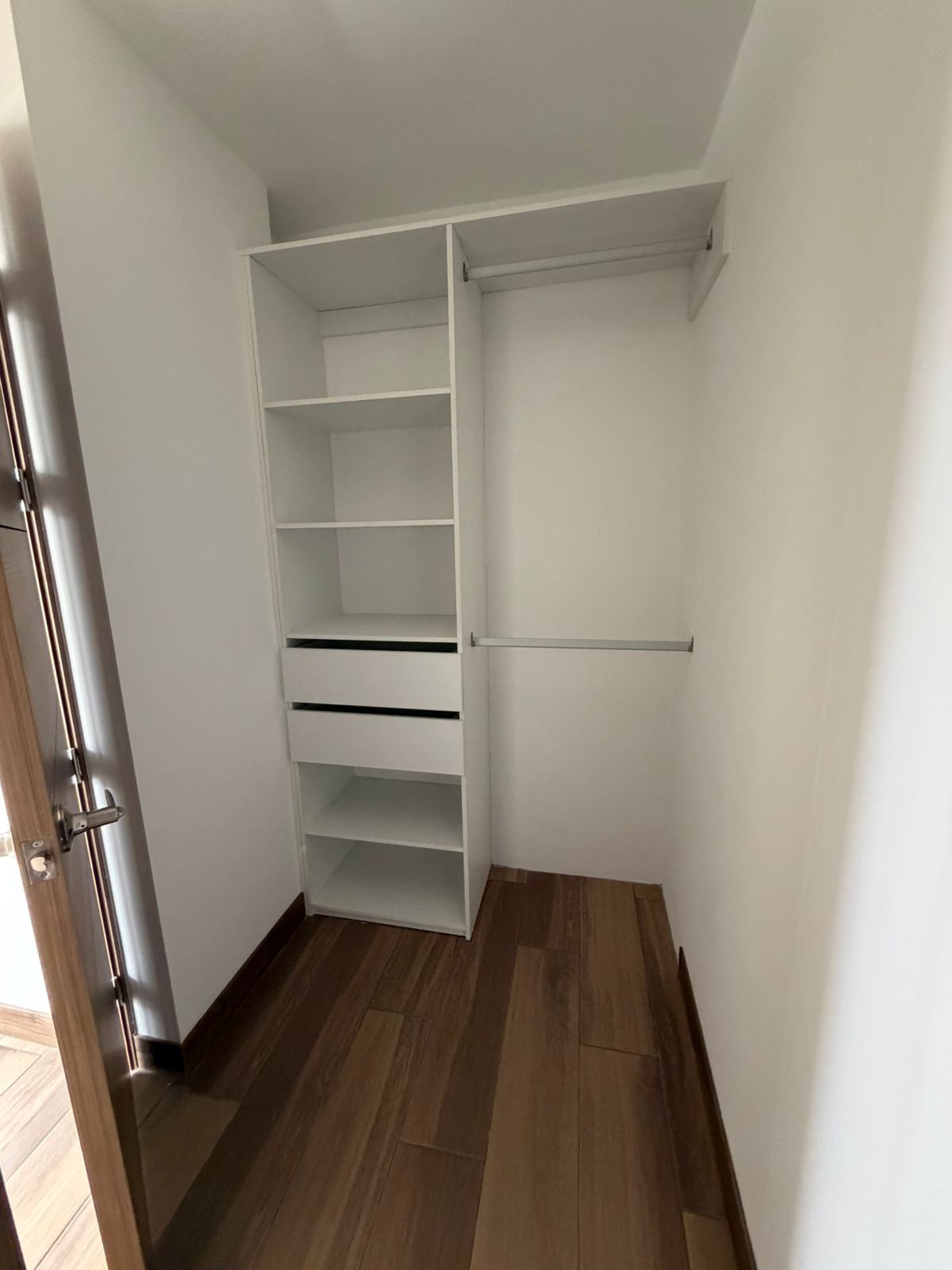 VENTA DE LINDO Y CÉNTRICO APARTAMENTO  – PRIVÉ, ZONA 15 - Miniatura 7