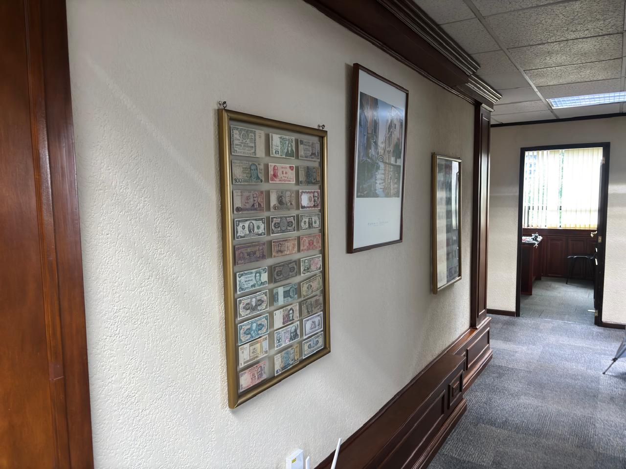 VENTA DE CÉNTRICA OFICINA 168MT2 – CENTRO EMPRESARIAL, ZONA 10 - Miniatura 7